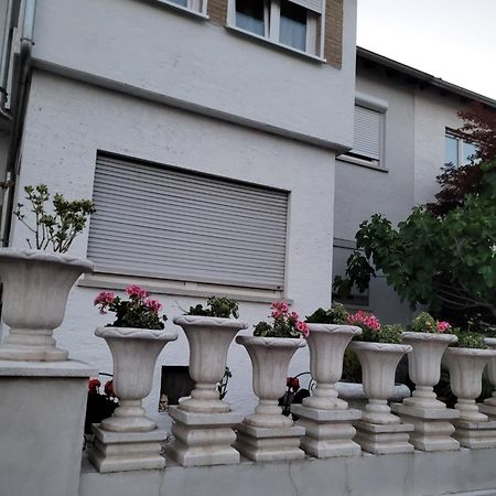 Monteur-, Ferienwohnung Mit Balkon In Hanau Bei Frankfurt Und Aschaffenburg Exteriör bild